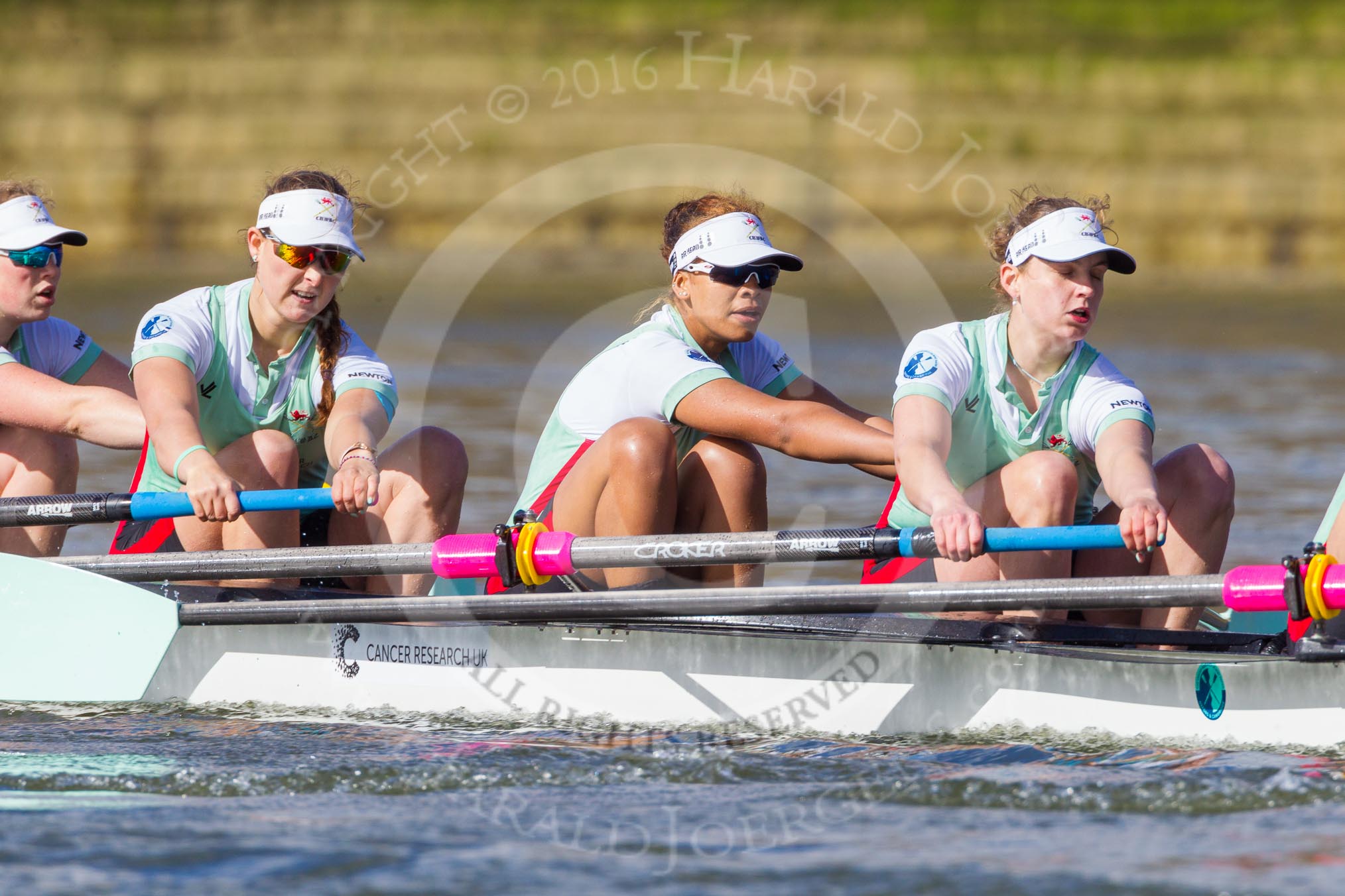 The Boat Race season 2016 -  The Cancer Research Women's Boat Race.
River Thames between Putney Bridge and Mortlake,
London SW15,

United Kingdom,
on 27 March 2016 at 14:12, image #196