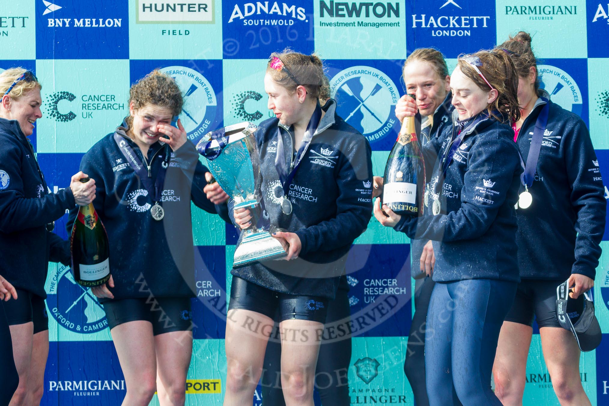 The Boat Race season 2016 -  The Cancer Research Women's Boat Race.
River Thames between Putney Bridge and Mortlake,
London SW15,

United Kingdom,
on 27 March 2016 at 14:49, image #363