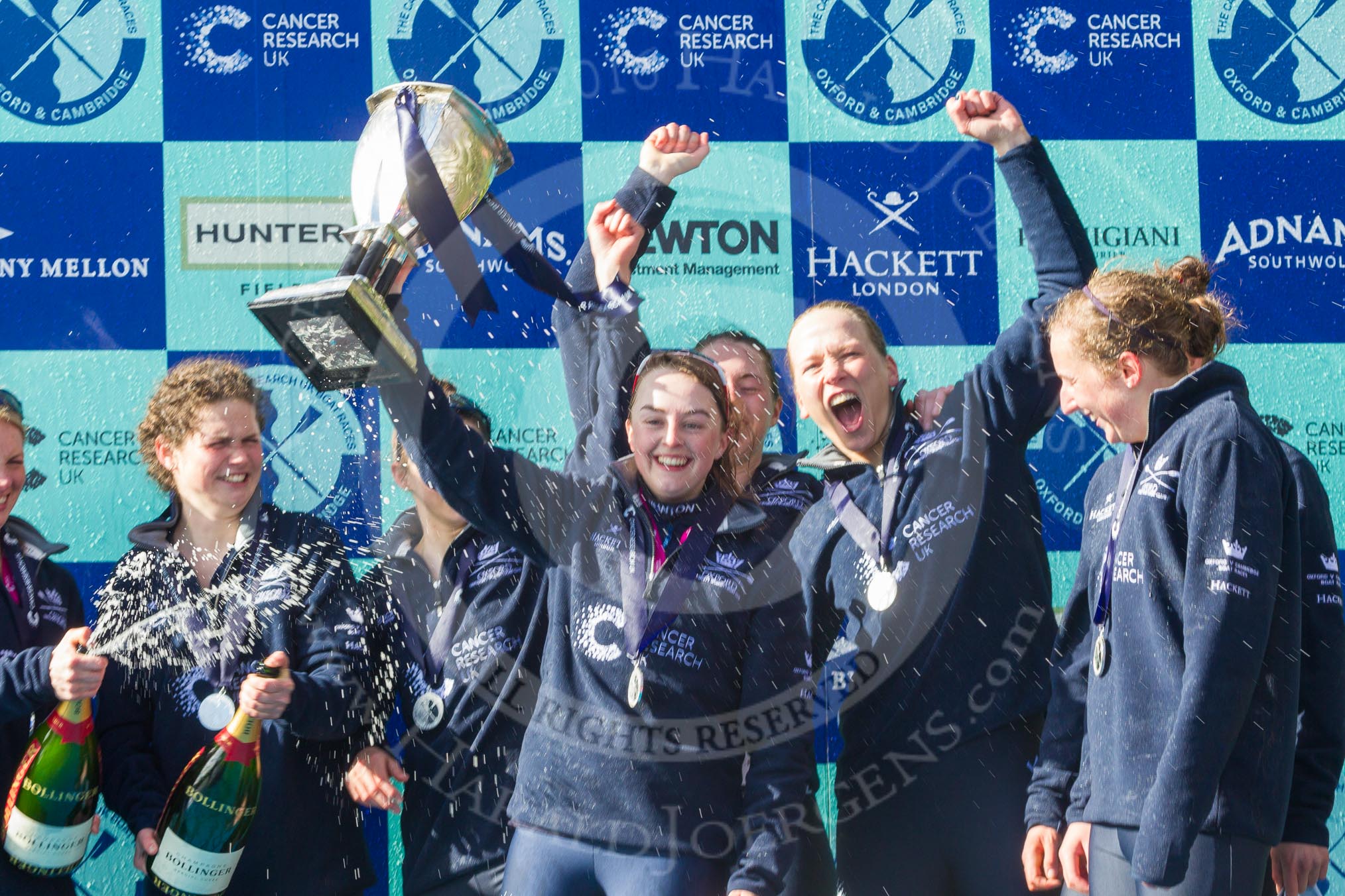 The Boat Race season 2016 -  The Cancer Research Women's Boat Race.
River Thames between Putney Bridge and Mortlake,
London SW15,

United Kingdom,
on 27 March 2016 at 14:51, image #399