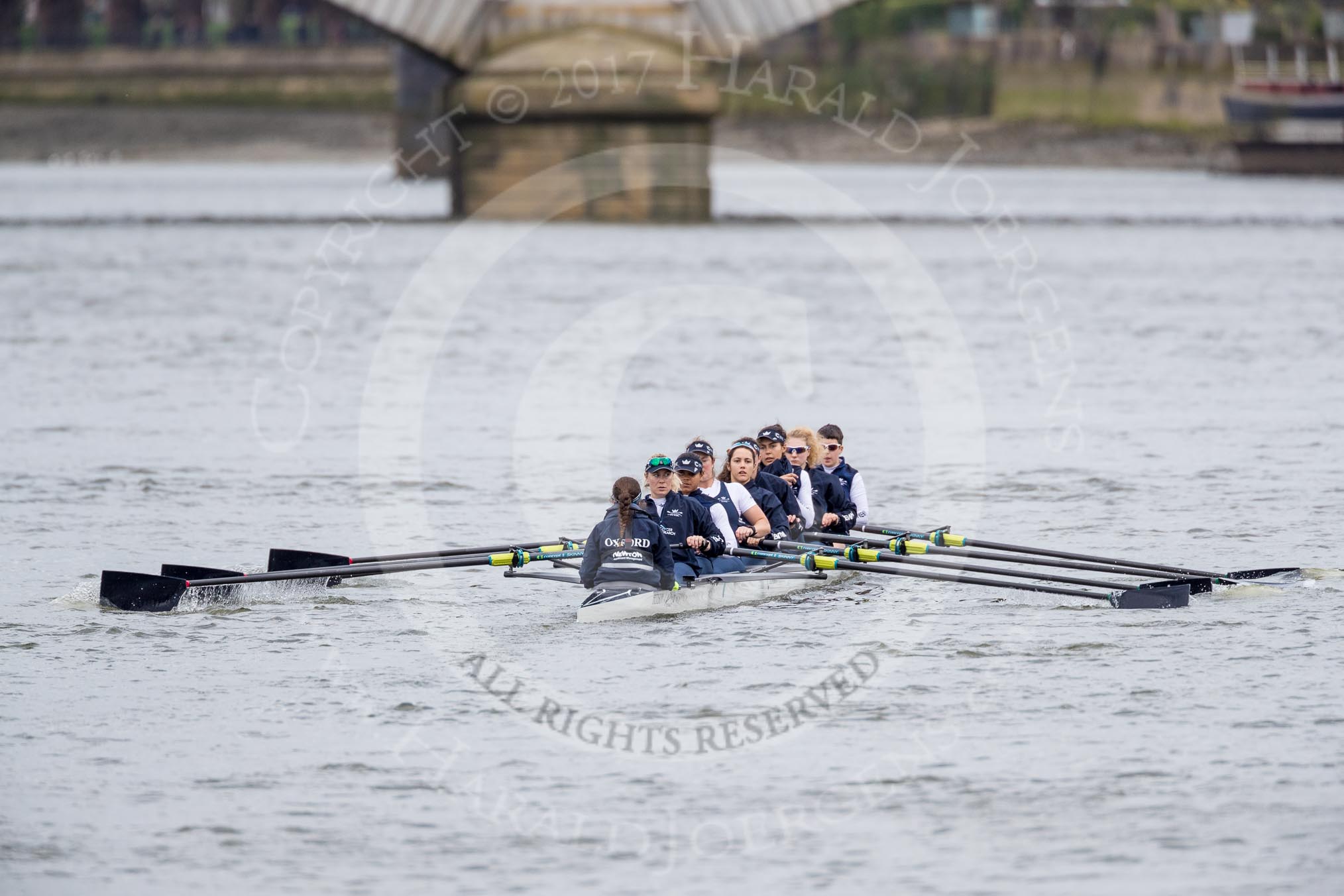 The Cancer Research UK Boat Race season 2017 - Women's Boat Race Fixture OUWBC vs Molesey BC: OUWBC on the way to Putney Bridge before the start of the fixture.
River Thames between Putney Bridge and Mortlake,
London SW15,

United Kingdom,
on 19 March 2017 at 15:22, image #21