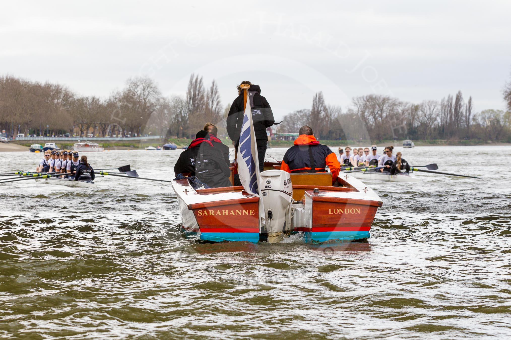 The Cancer Research UK Boat Race season 2017 - Women's Boat Race Fixture OUWBC vs Molesey BC: Moments before the start of the fixture, with OUWBC on the Surrey- and Molesey on the Middlesex side in front of the umpire's launch.
River Thames between Putney Bridge and Mortlake,
London SW15,

United Kingdom,
on 19 March 2017 at 15:58, image #40