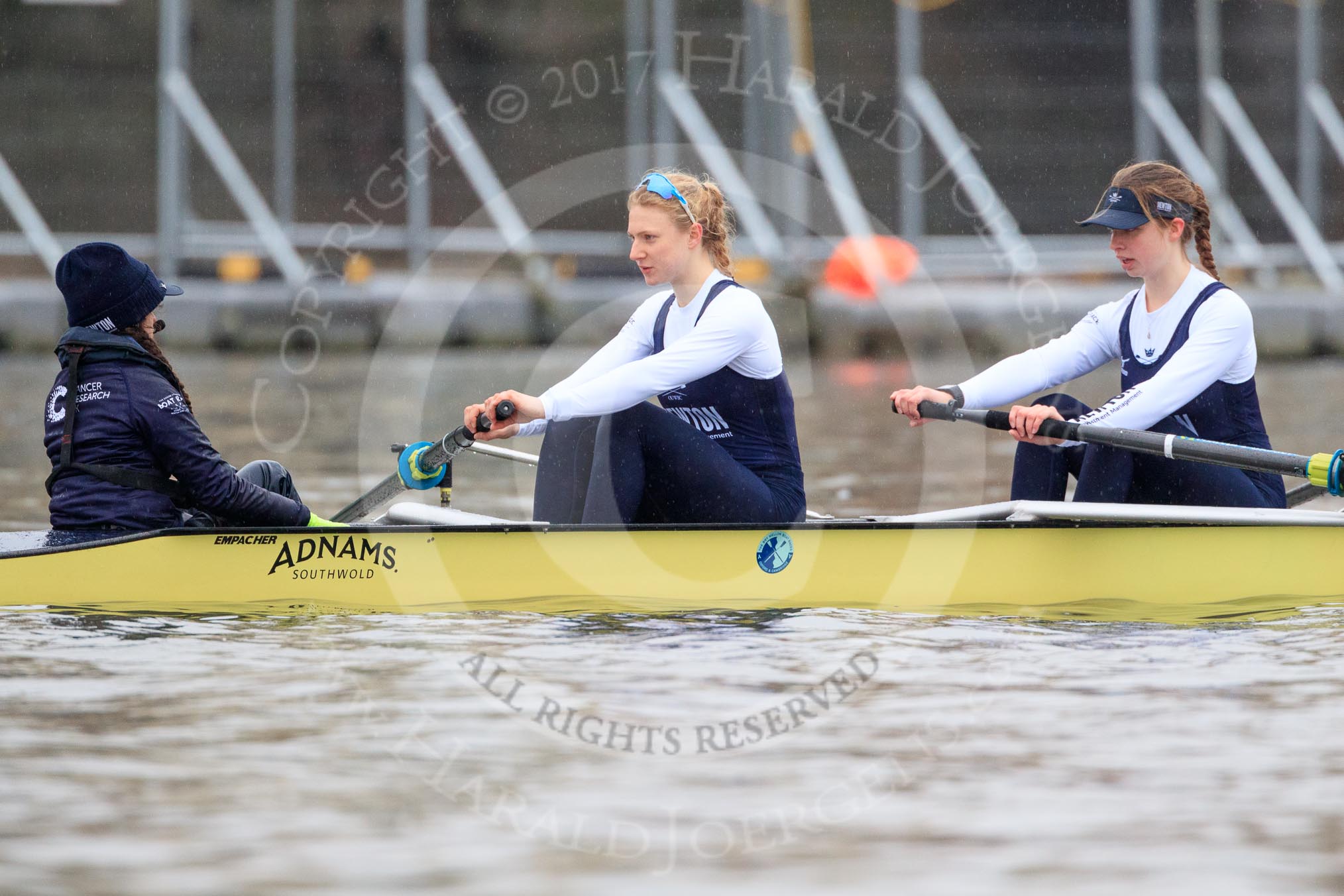 The Boat Race season 2018 - Women's Boat Race Trial Eights (OUWBC, Oxford): "Coursing River" waiting for the race to be started - cox Ellie Shearer, stroke Beth Bridgman, 7 Juliette Perry.
River Thames between Putney Bridge and Mortlake,
London SW15,

United Kingdom,
on 21 January 2018 at 14:27, image #47