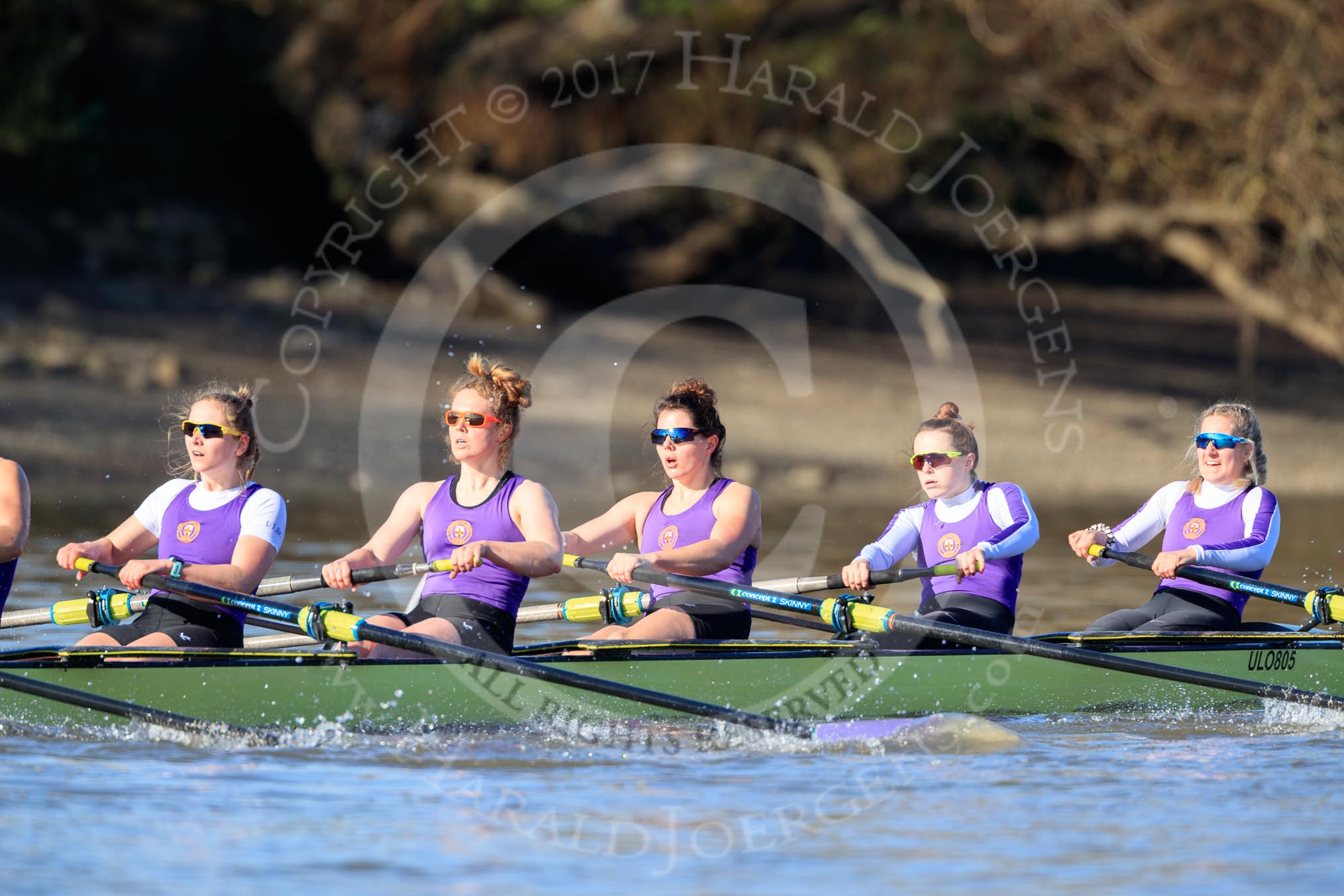 The Women's Boat Race season 2018 - fixture CUWBC vs. ULBC: The ULBC Eight, here 5 Hannah Roberts, 4 Katherine Barnhill, 3 Fionnuala Gannon, 2 Robyn Hart-Winks, bow Ally French.
River Thames between Putney Bridge and Mortlake,
London SW15,

United Kingdom,
on 17 February 2018 at 13:14, image #78